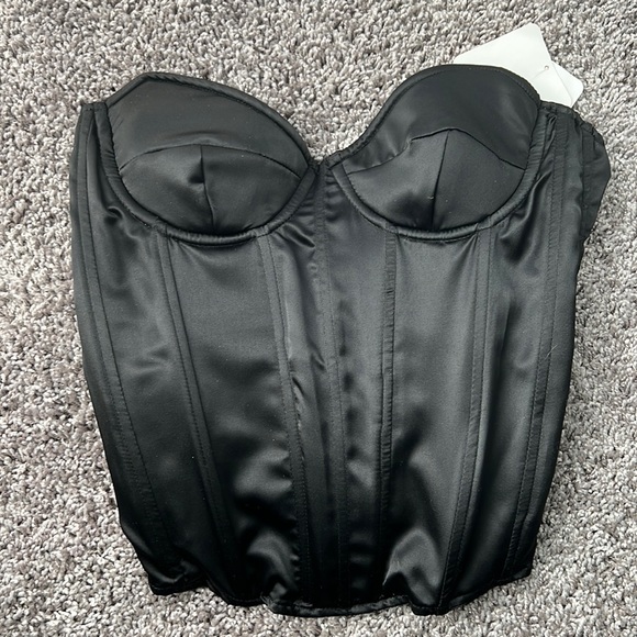Cute new black satin corset top size small - Picture 1 of 3